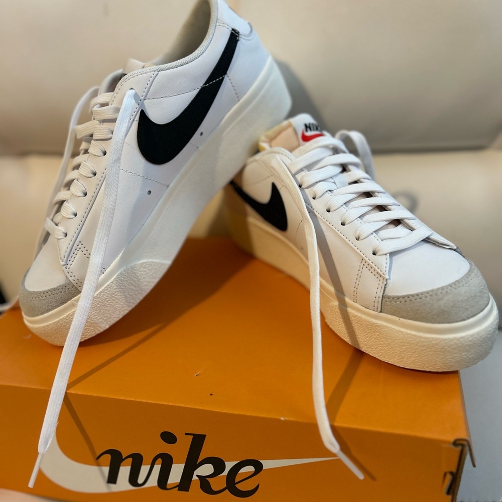 Brand new never worn! Nike Blazer Low Platform Casual Sneakers size 7.5